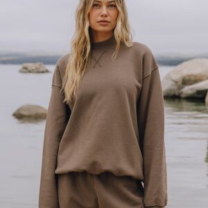 Daily Drills Oversized Heavyweight Vintage Crew- Mocha